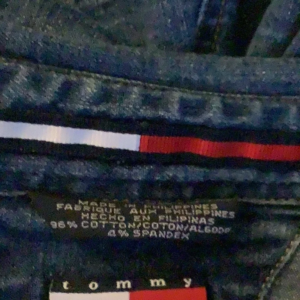 Tommy Hilfiger blue washed denim shirt/ jacket Size Medium - Picture 11 of 14